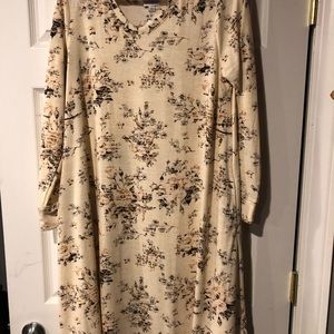 LuLaRoe Emily large with coordinating bracelet